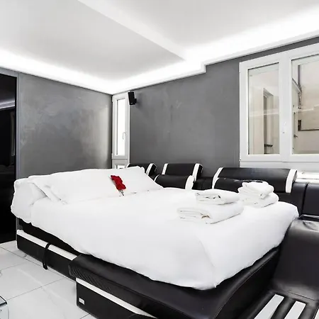 Apartment Modern Loft In Center! *